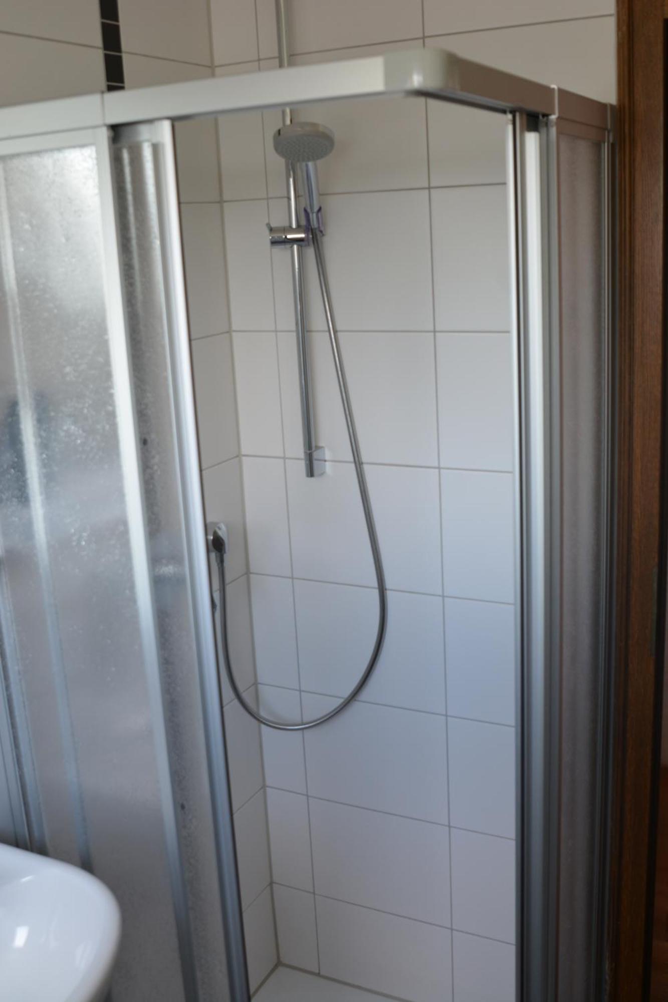 Hotel-Gasthof Zur Rose Weißenhorn Стая снимка