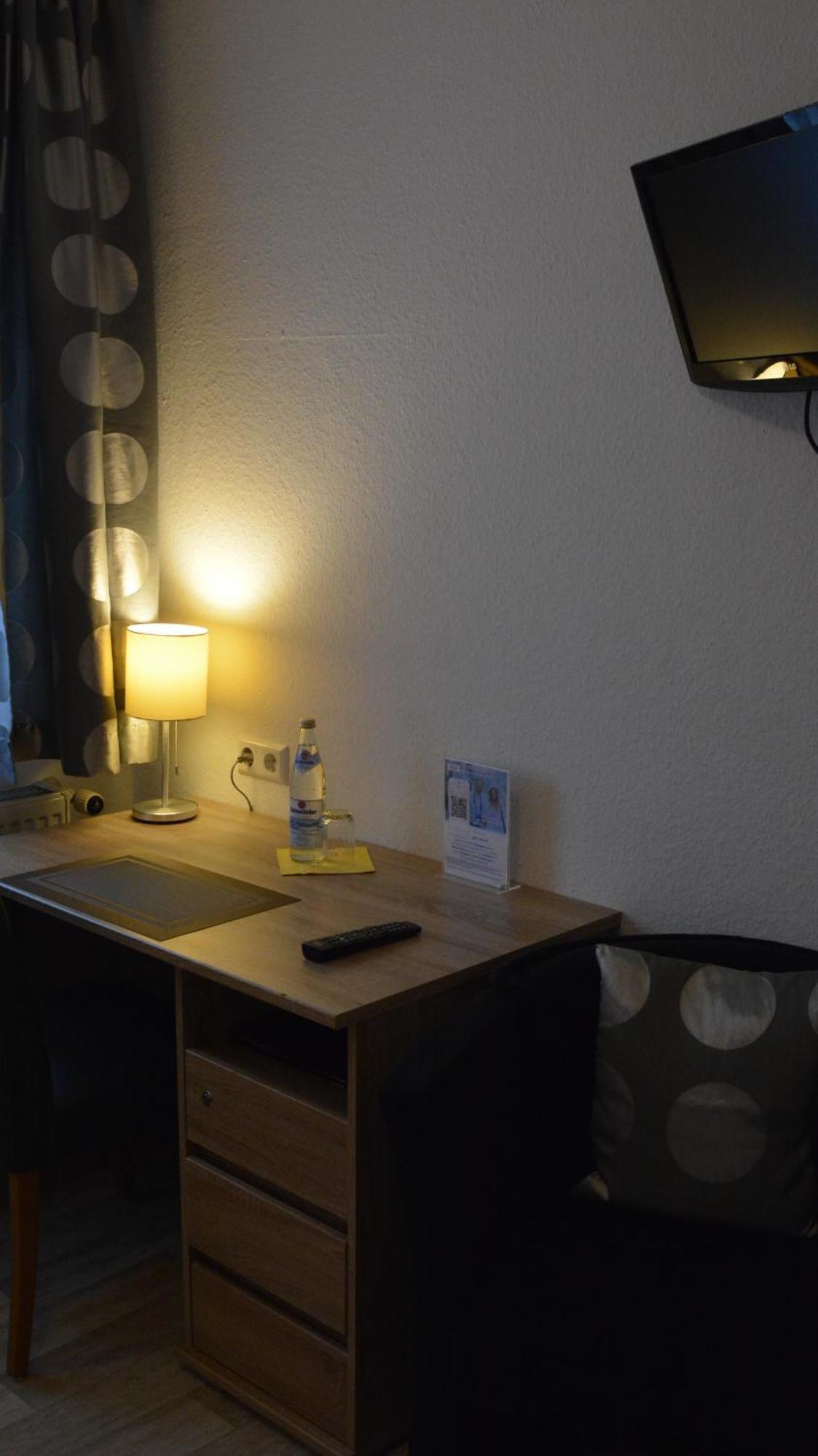 Hotel-Gasthof Zur Rose Weißenhorn Стая снимка