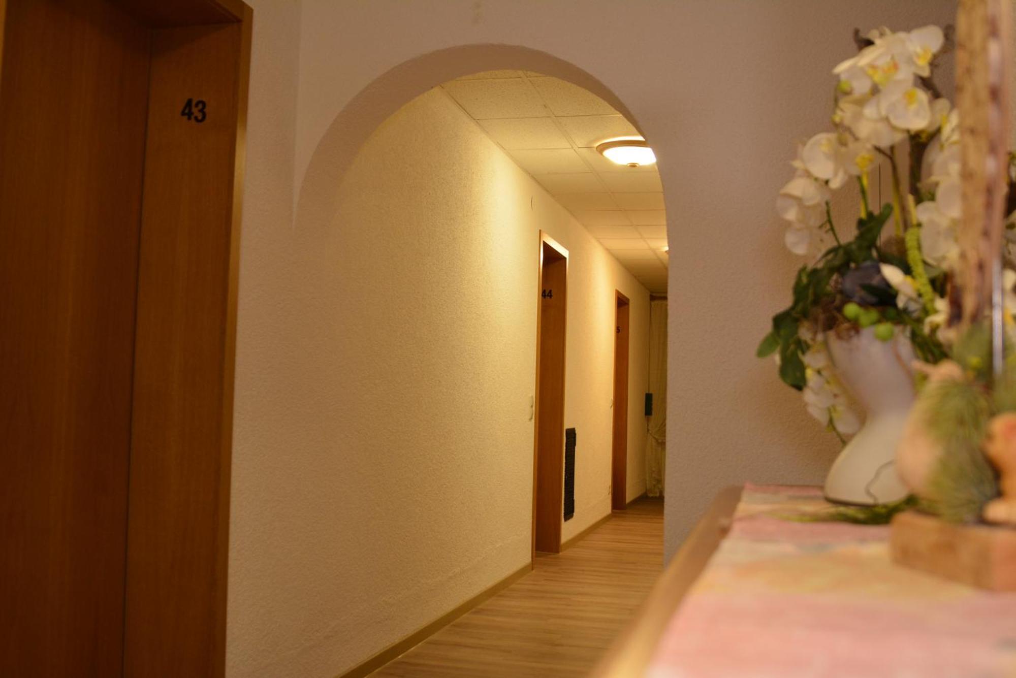 Hotel-Gasthof Zur Rose Weißenhorn Екстериор снимка